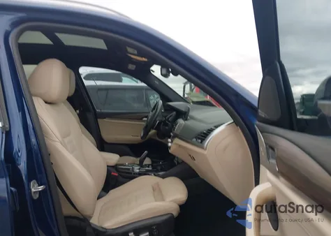 2021 BMW X3 Phev xDrive30E z USA, uszkodzony, nr VIN 5UXTS1C09M9F43004